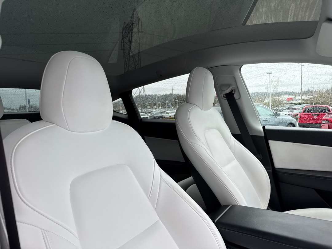 2021 Tesla Model Y Long Range - Image 15