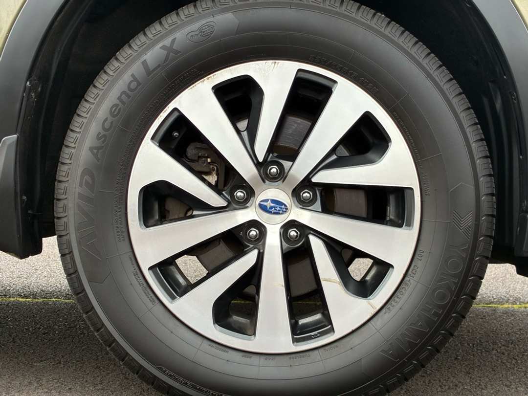 2021 Subaru Outback Premium - Image 24