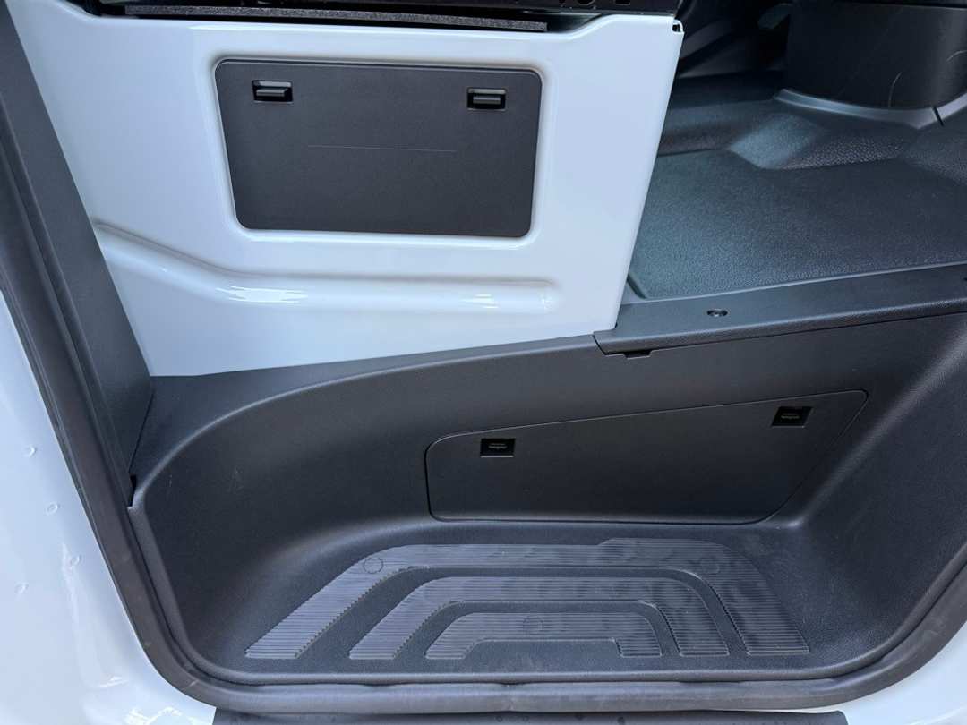 2026 Mercedes-Benz Sprinter 2500 Cargo 170 WB - Image 17