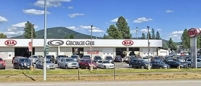 George Gee Kia CDA dealership exterior