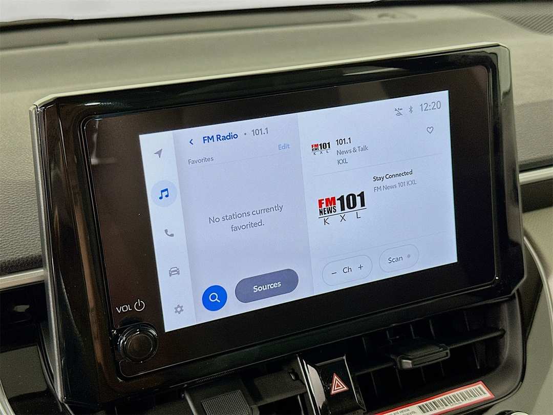 2026 Toyota Corolla Cross L - Image 15