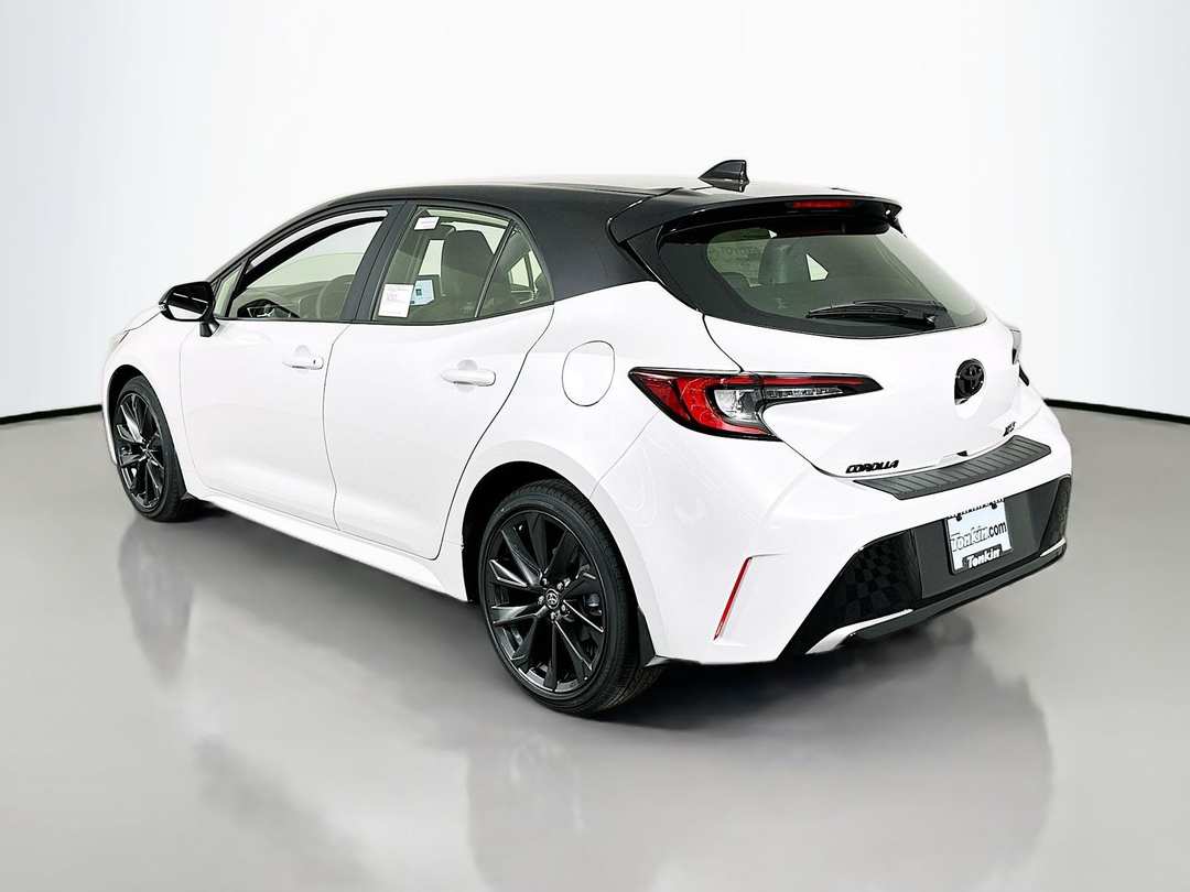 2026 Toyota Corolla XSE - Image 5