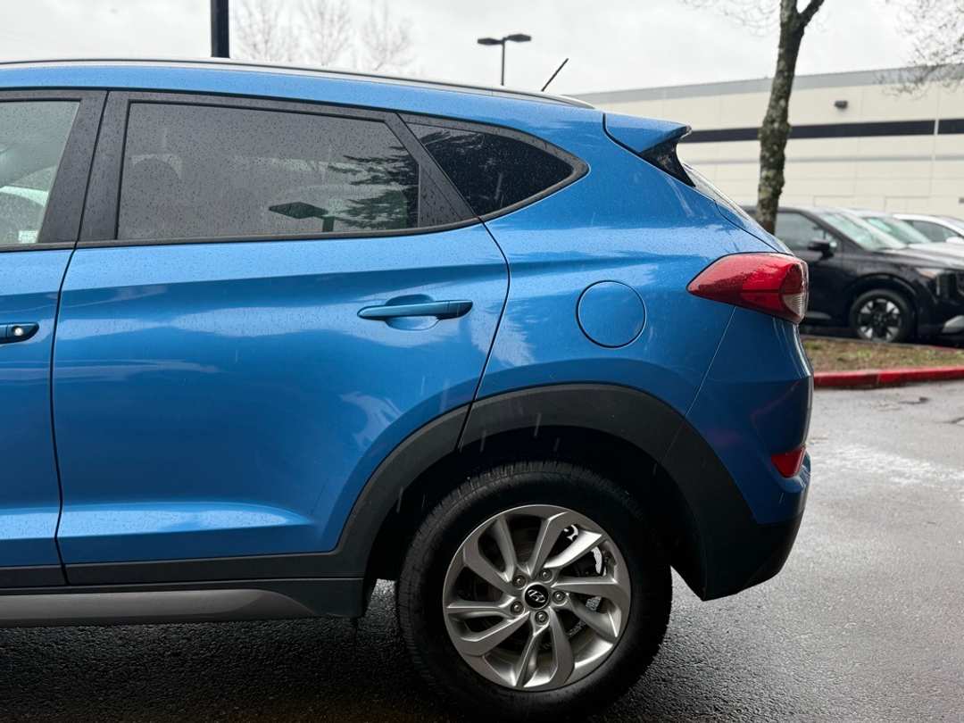 2016 Hyundai Tucson SE - Image 10