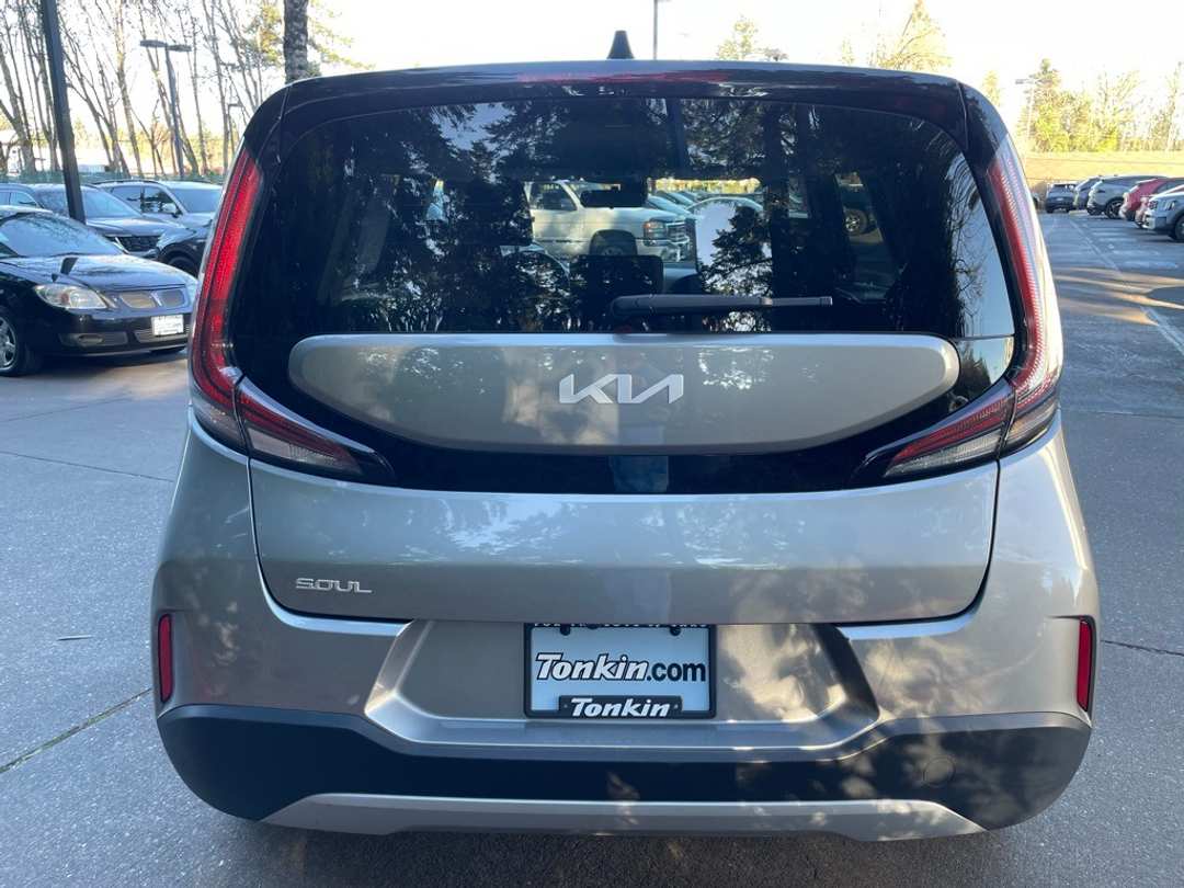 2024 Kia Soul LX - Image 5