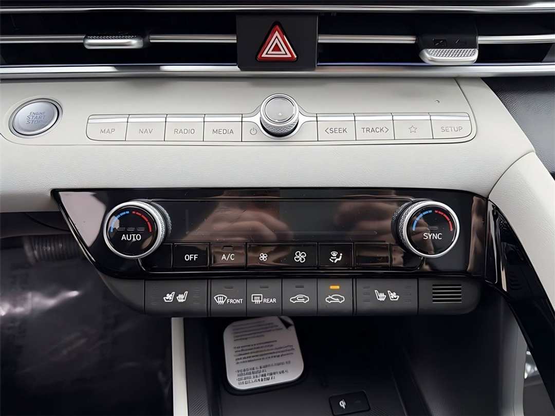 2026 Hyundai Elantra Limited - Image 23