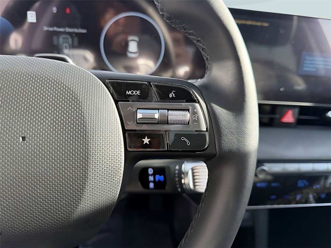 2026 Hyundai Ioniq 5 SEL - Image 17