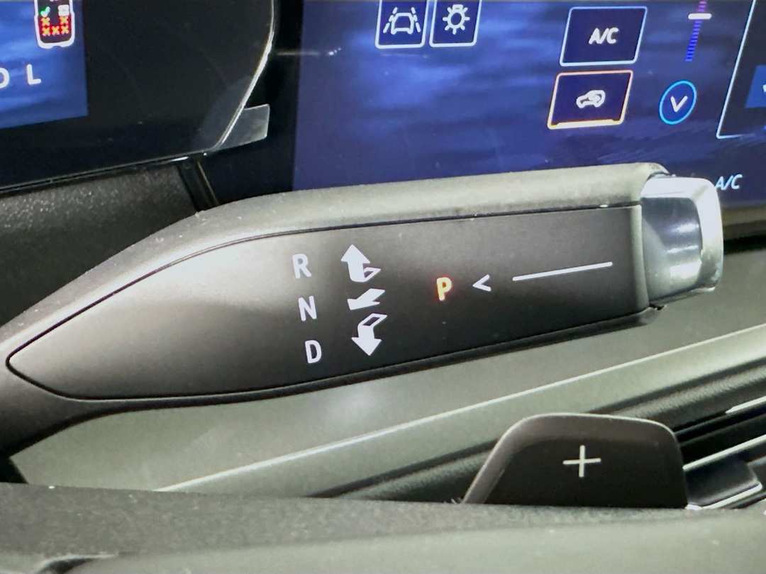 2026 Chevrolet Traverse LT - Image 17