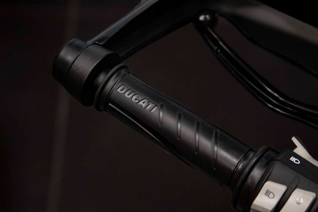 2024 Ducati Hypermotard 698 Mono - Image 5