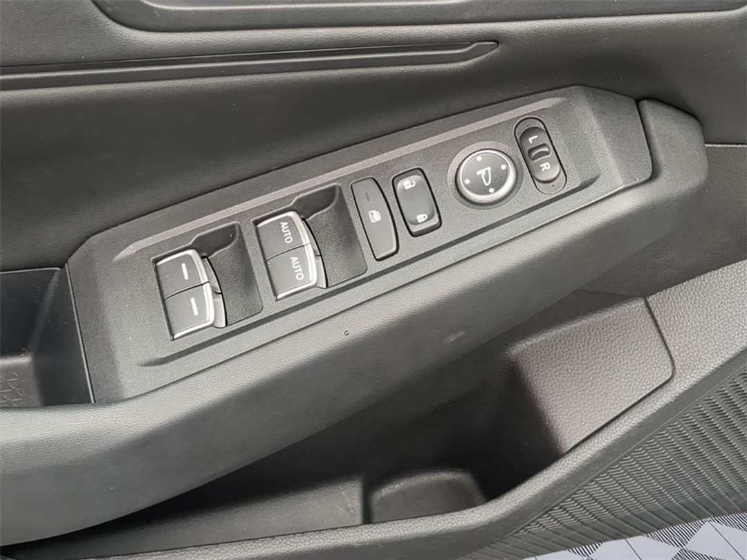 2025 Honda Accord SE - Image 11