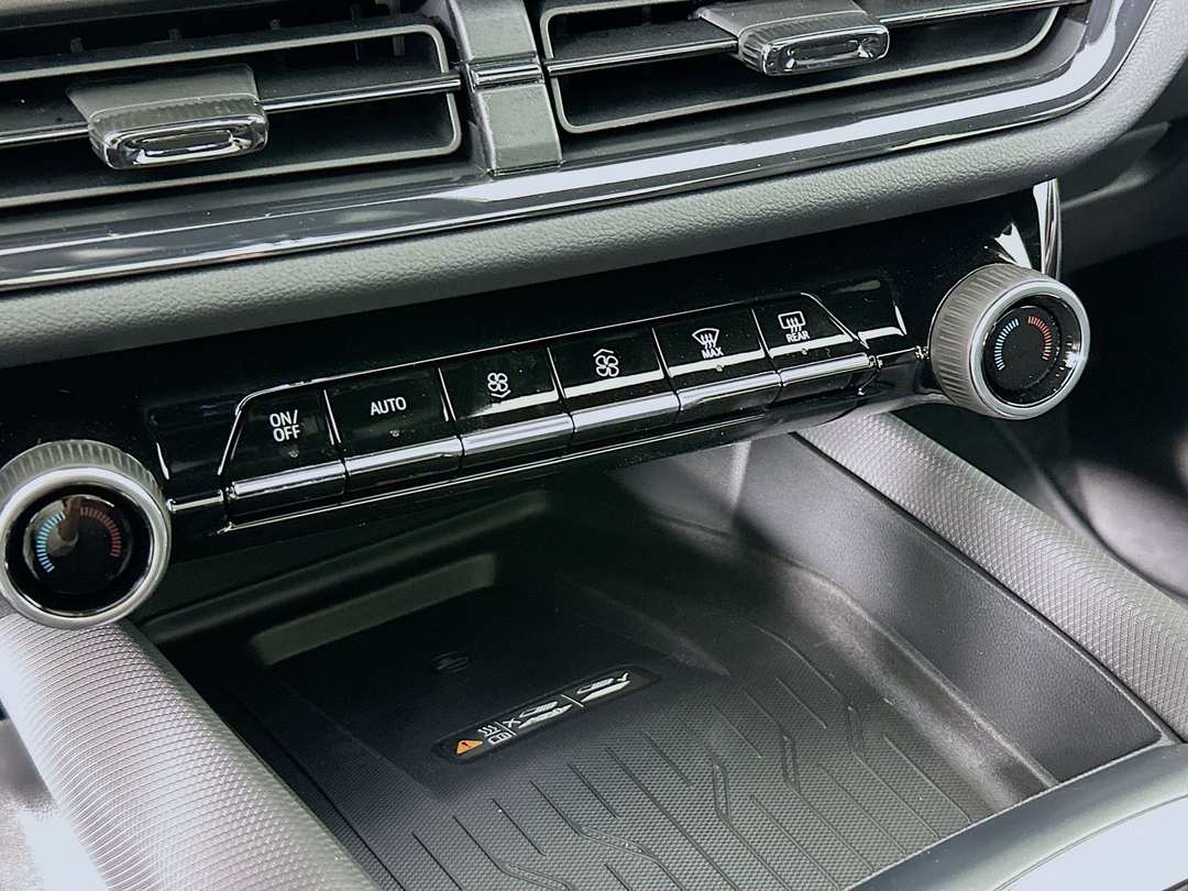 2026 Chevrolet Equinox Ev RS - Image 16