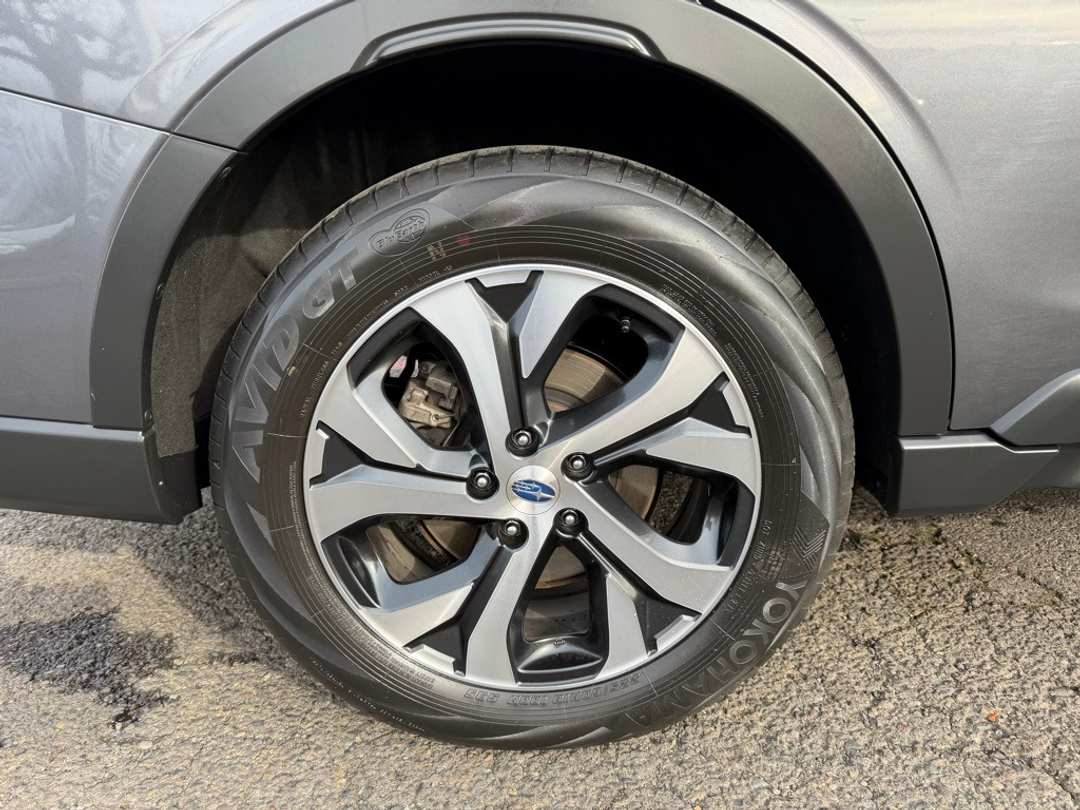 2022 Subaru Outback Limited - Image 10