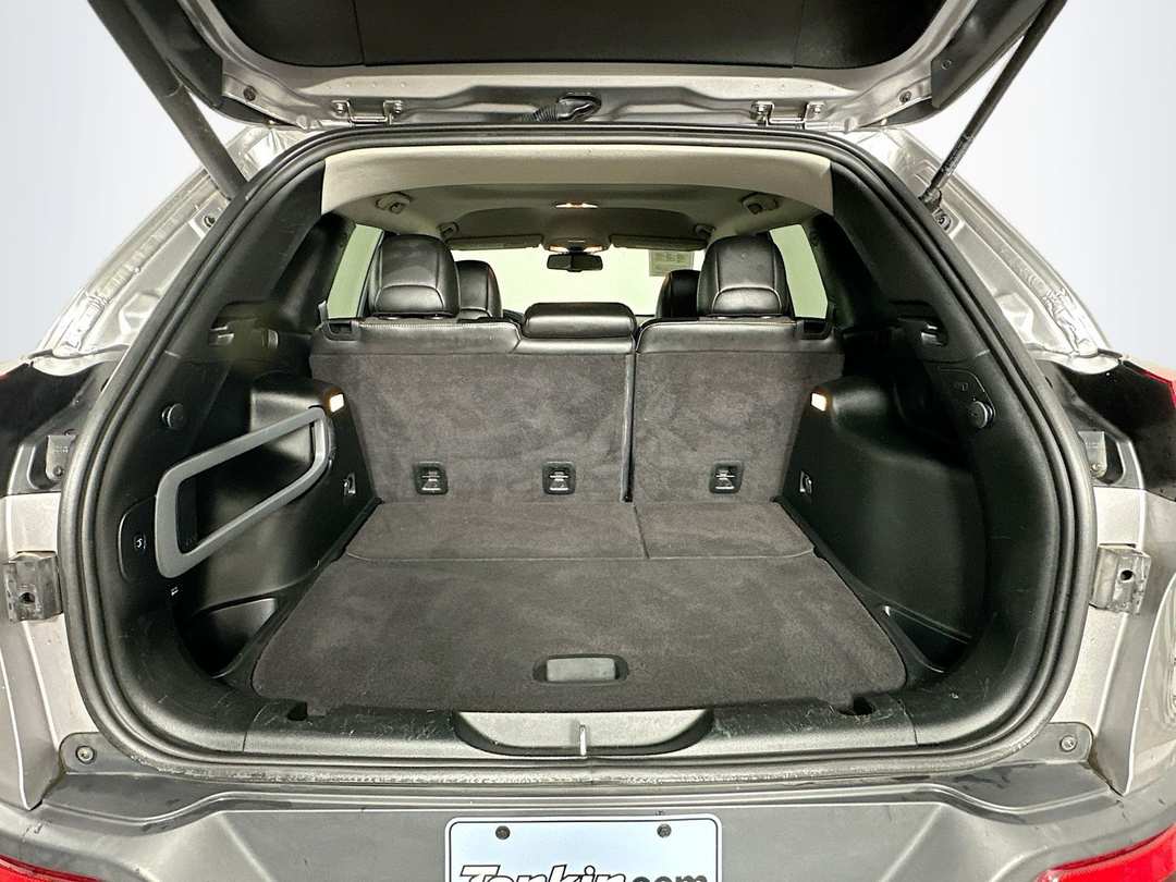 2018 Jeep Cherokee Latitude Plus - Image 25