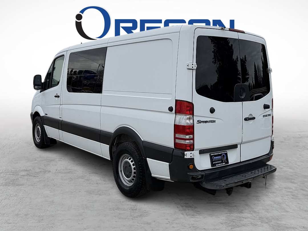 2011 Mercedes-Benz Sprinter 2500 Cargo W/144 inch WB - Image 3