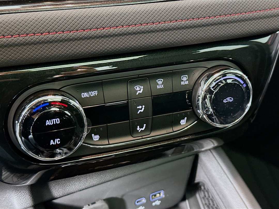 2025 Chevrolet Trailblazer RS - Image 16