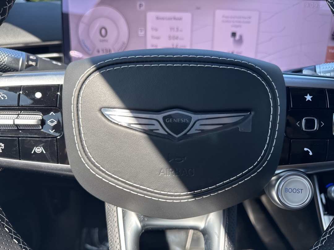 2026 Genesis Electrified Gv70 - Image 38