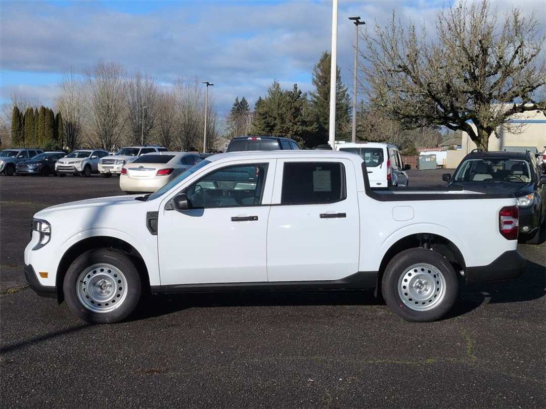 2026 Ford Maverick XL - Image 2