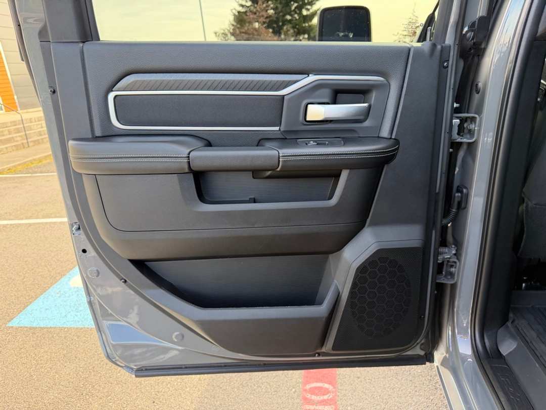 2026 Ram 3500 Big Horn - Image 30