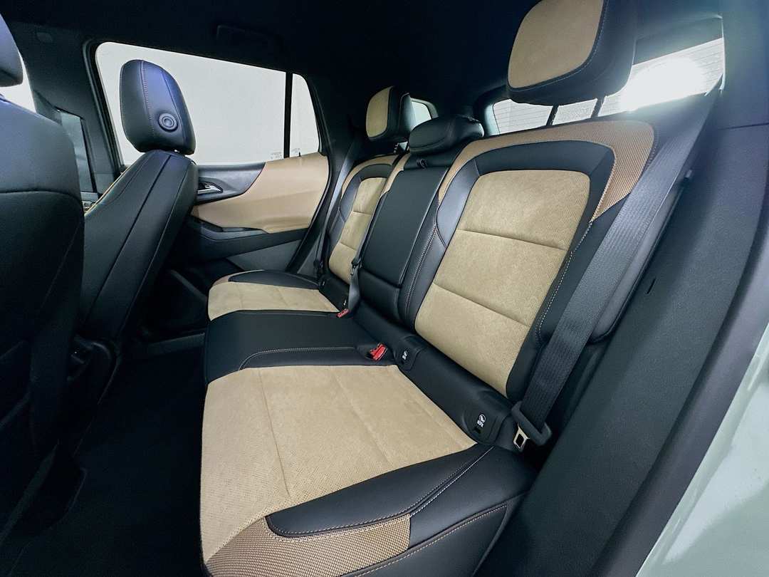 2026 Chevrolet Equinox ACTIV - Image 24