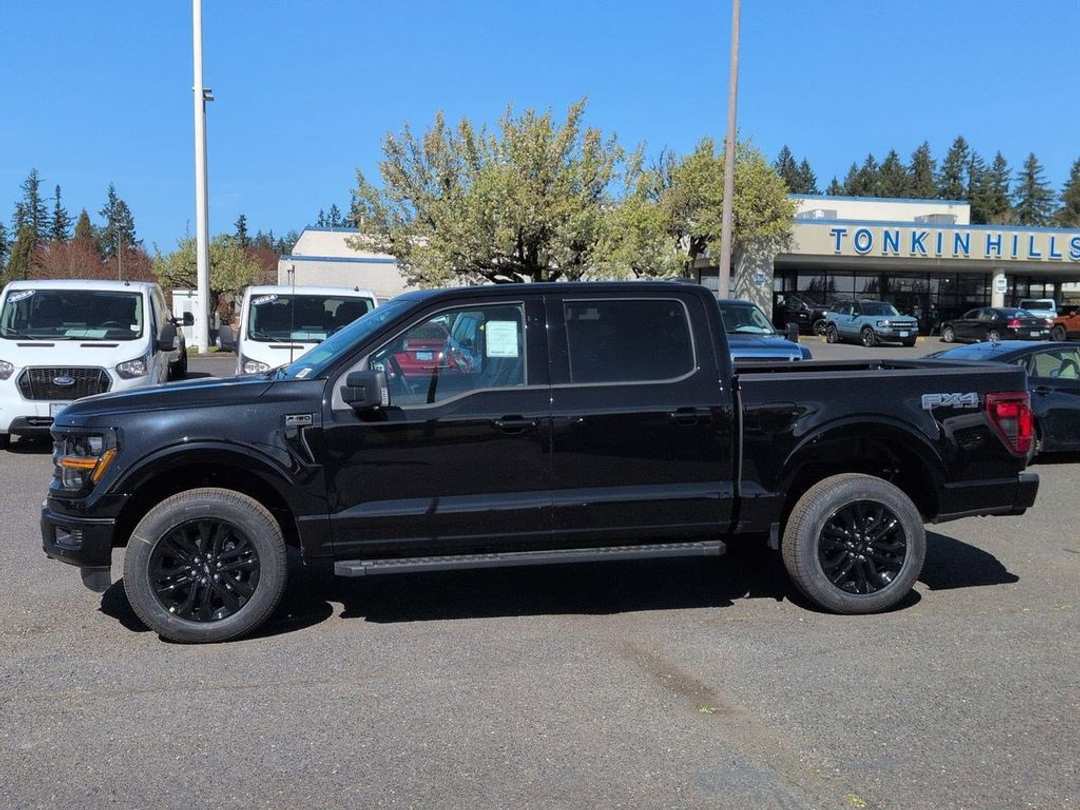 2026 Ford F-150 XLT - Image 2