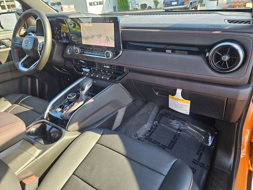 2026 Chevrolet Colorado Z71 - Image 38