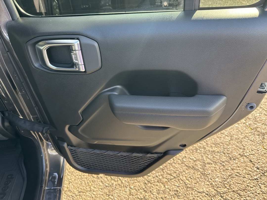 2026 Jeep Wrangler Sport S - Image 28