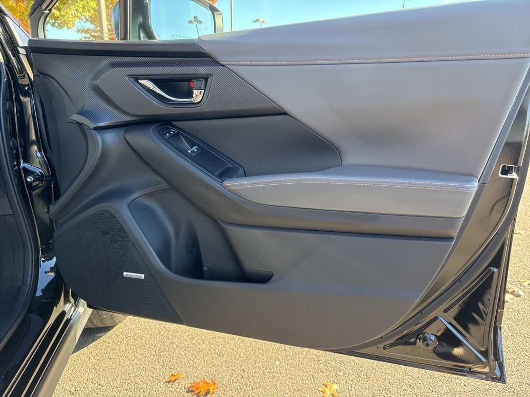 2025 Subaru Crosstrek Limited - Image 29