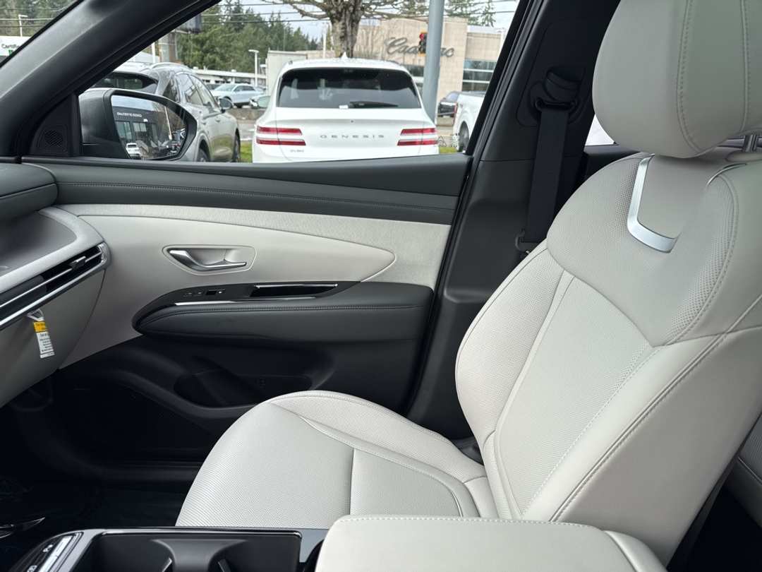 2025 Hyundai Tucson Limited - Image 33
