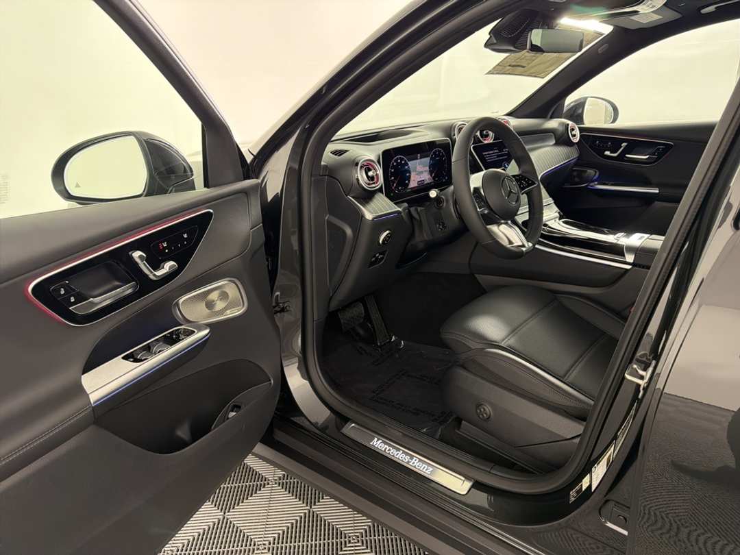 2026 Mercedes-Benz GLC GLC 300 - Image 14