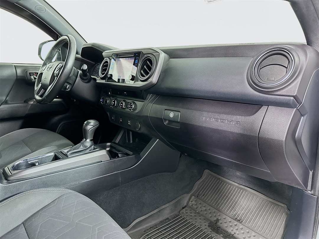 2017 Toyota Tacoma TRD OffRoad - Image 27