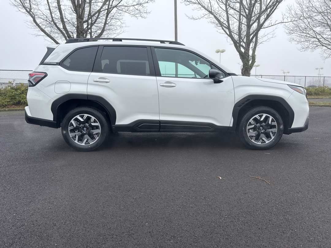 2026 Subaru Forester Premium - Image 8