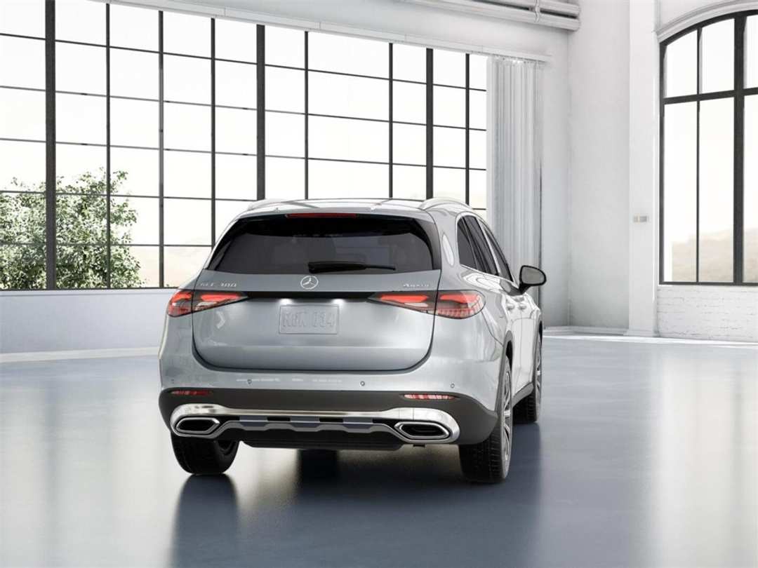 2025 Mercedes-Benz GLC GLC 300 - Image 24
