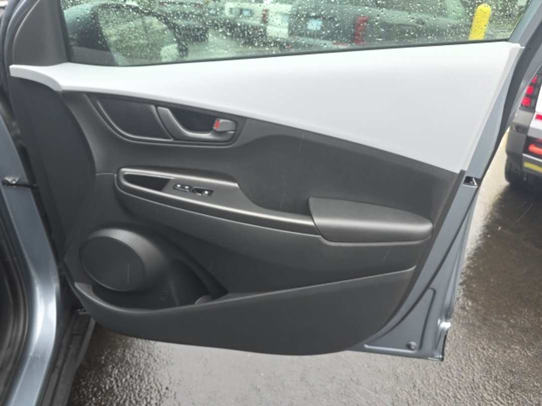 2021 Hyundai Kona SEL - Image 21