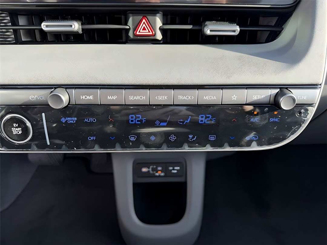 2026 Hyundai Ioniq 5 SEL - Image 22
