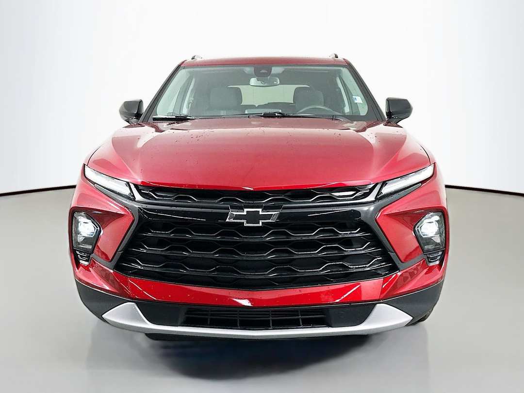 2025 Chevrolet Blazer LT - Image 2
