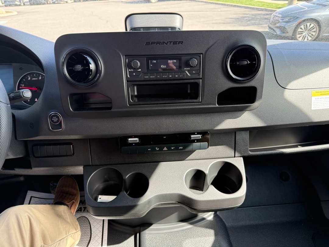 2025 Mercedes-Benz Sprinter 3500 Cargo 170 WB - Image 26