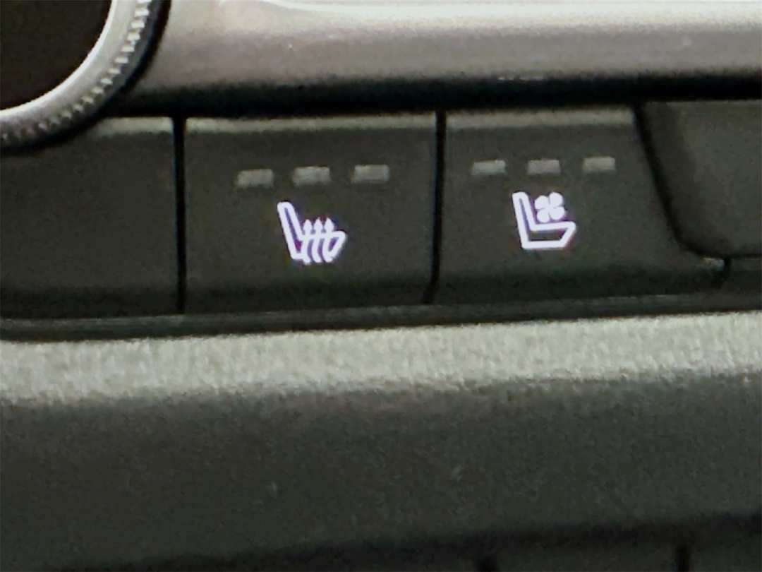 2026 MAZDA Cx-50 Premium - Image 21