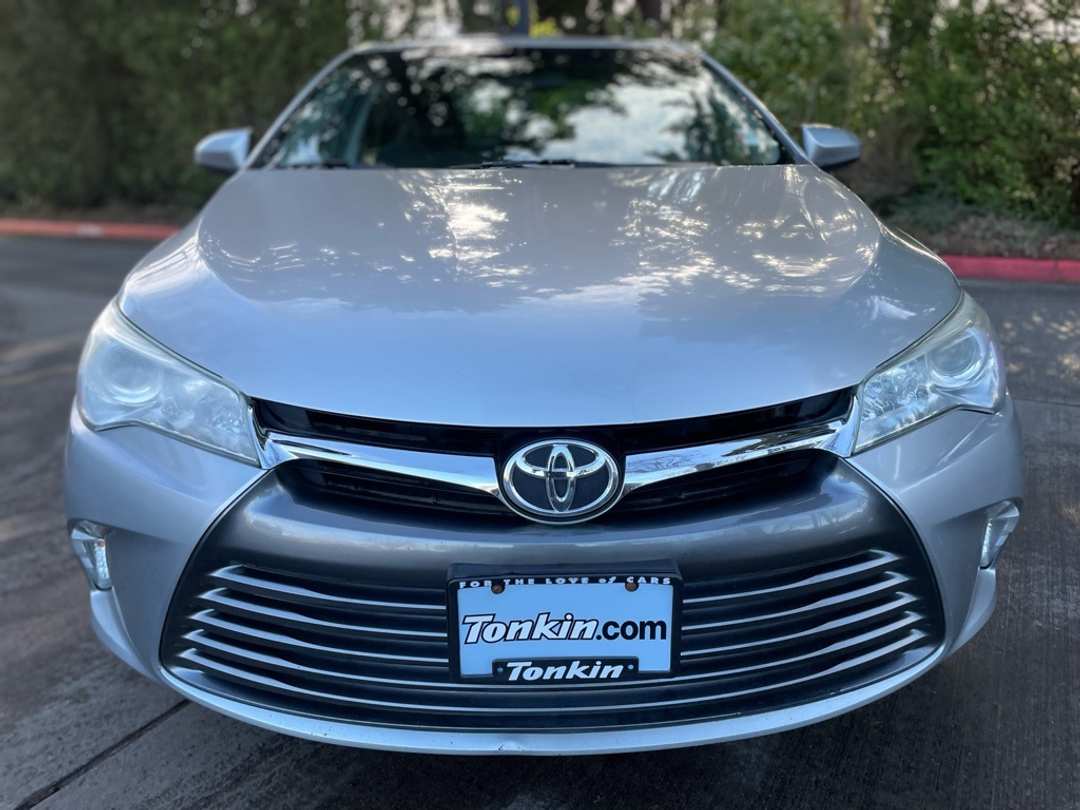 2016 Toyota Camry - Image 10