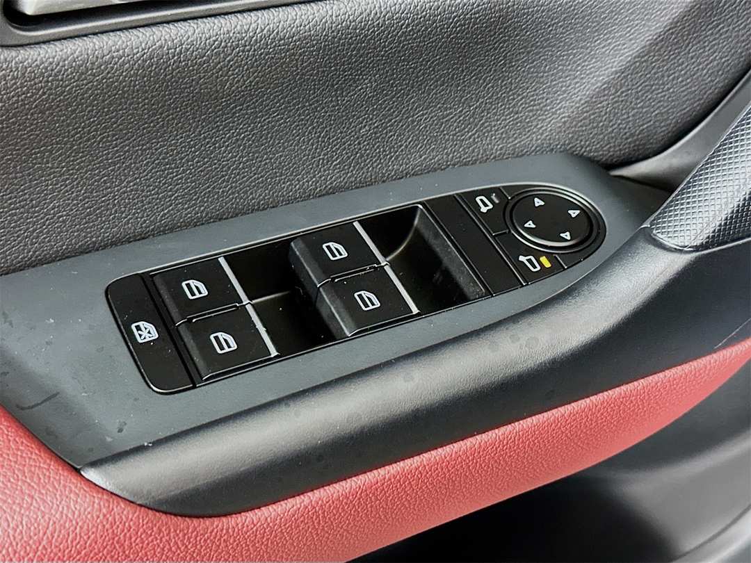 2026 MAZDA Cx-50 Premium - Image 18