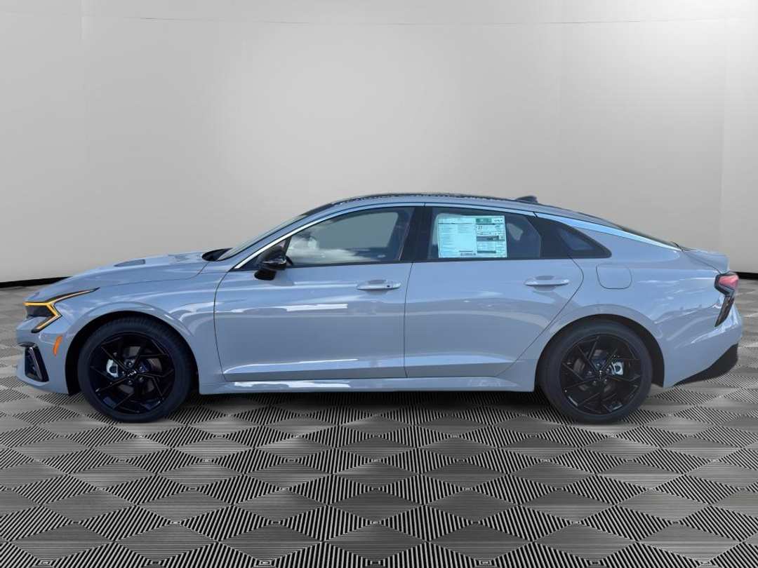 2026 Kia K5 GTLine - Image 2