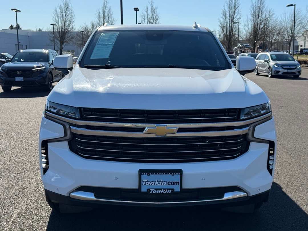 2023 Chevrolet Suburban LT - Image 3