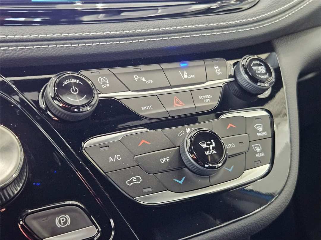 2026 Chrysler Pacifica Select - Image 21