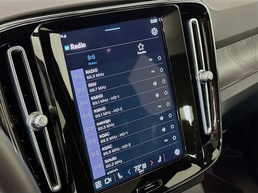 2023 Volvo C40 Recharge Pure Twin Plus - Image 15