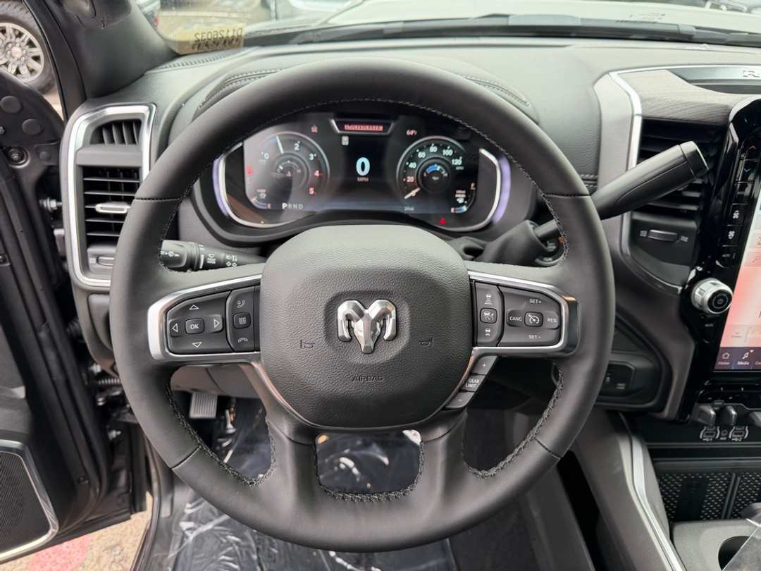 2026 Ram 2500 Laramie - Image 17