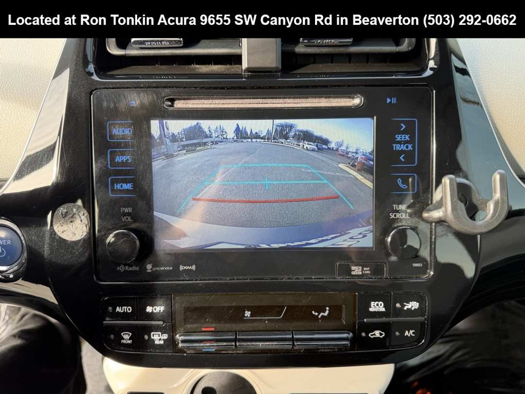 2017 Toyota Prius Three - Image 22