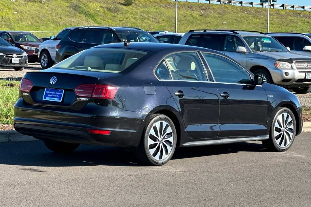 2013 Volkswagen Jetta SEL - Image 3