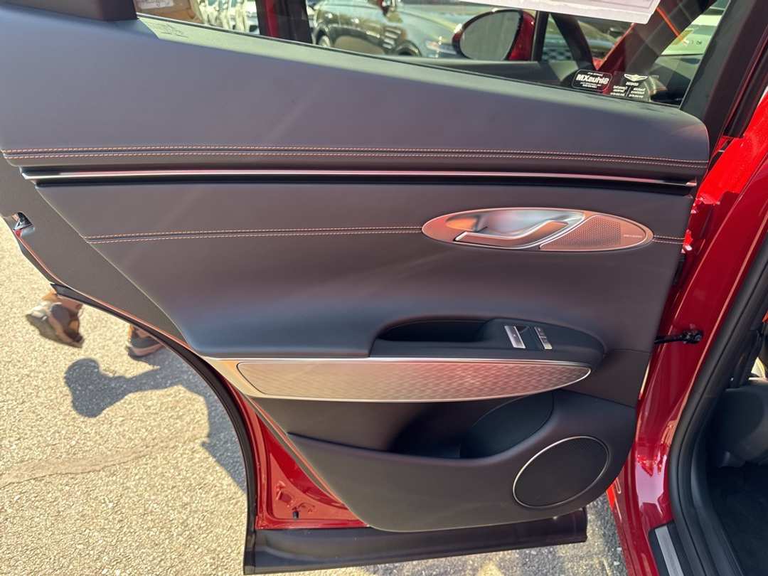 2026 Genesis Gv70 2.5T Sport Prestige - Image 39