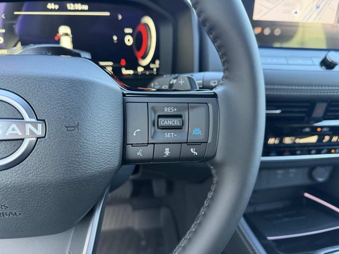 2026 Nissan Rogue Platinum - Image 22