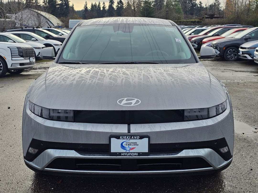 2026 Hyundai Ioniq 5 SEL - Image 2