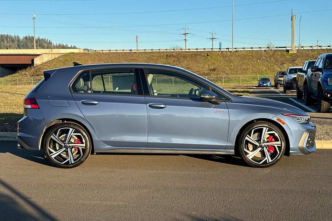 2026 Volkswagen Golf Gti 2.0T SE - Image 2