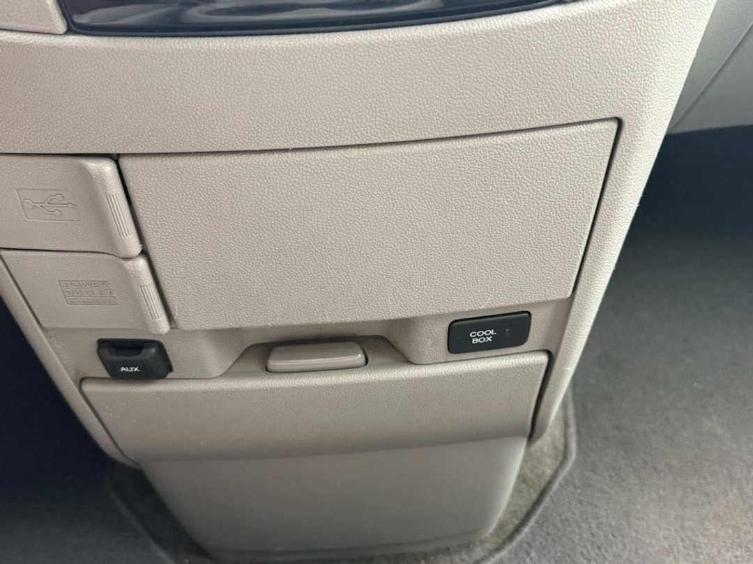 2015 Honda Odyssey EXL - Image 36